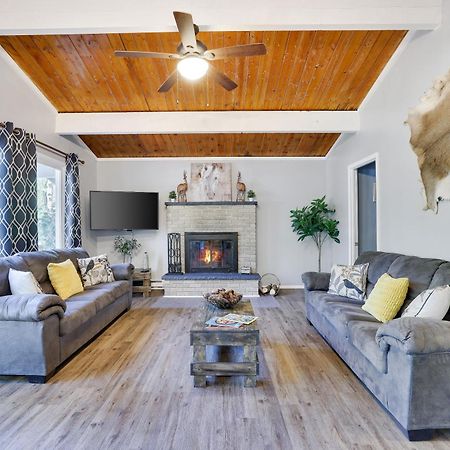 Chic And Stylish Home Hot Tub,4 Bedrooms, Game Movie Room, Firepit, Arcades, Playground On Site 2 Min Walk From Pool And Lake Tobyhanna Bagian luar foto