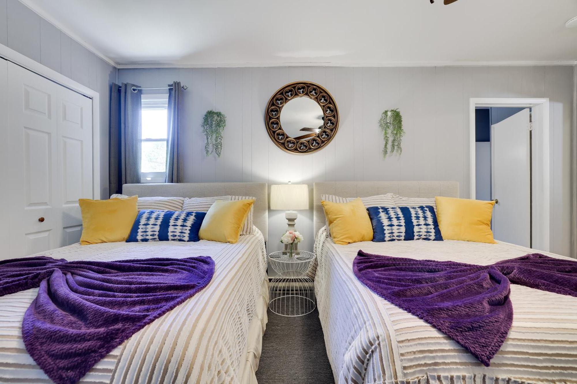 Chic And Stylish Home Hot Tub,4 Bedrooms, Game Movie Room, Firepit, Arcades, Playground On Site 2 Min Walk From Pool And Lake Tobyhanna Bagian luar foto